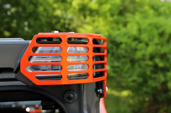 Protector de luz frontal Kubota SVL 97-3