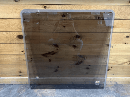 Sistema de fijación metálico y parabrisas de excavadora Kubota KX080