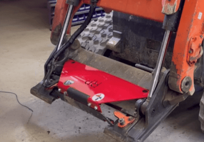Protector de cilindro de acople rápido Kubota SVL 97-2