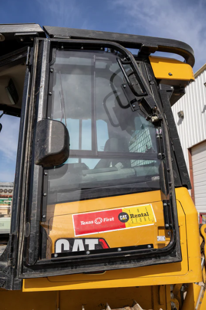 Caterpillar D1–D6K2 Polycarbonate Driver Door