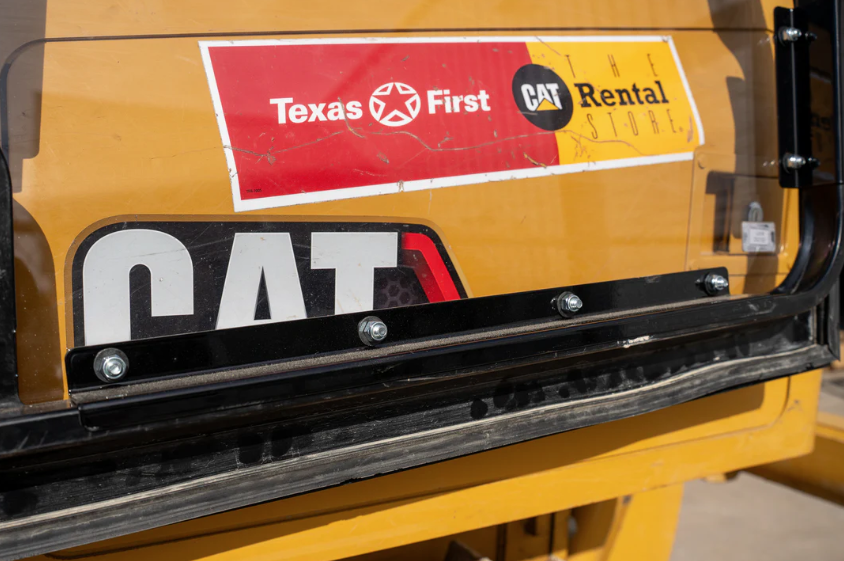 Caterpillar D1–D6K2 Polycarbonate Driver Door