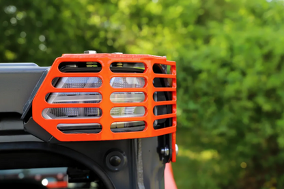 Protector de luces delanteras Kubota SVL 75-3