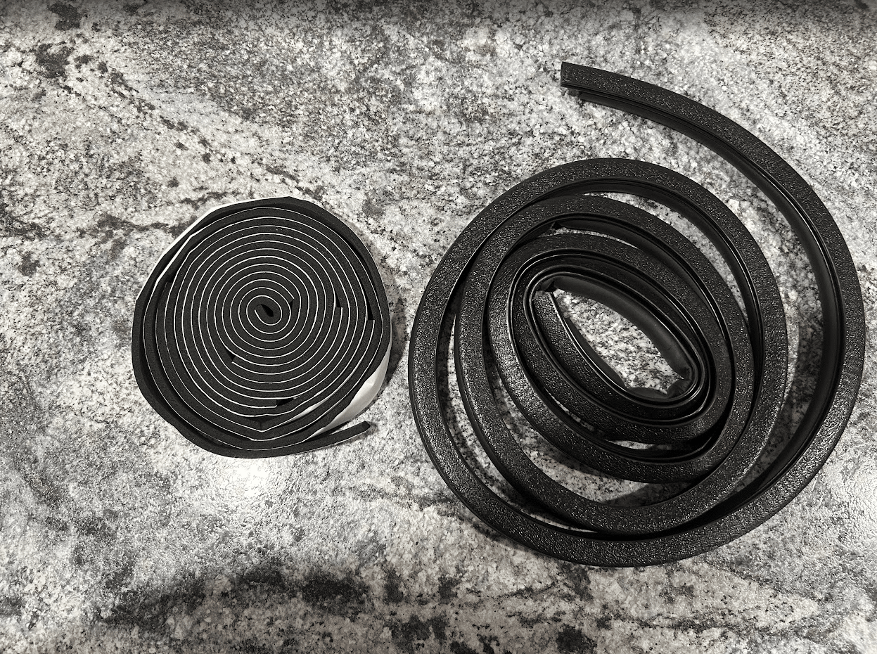 スプラッシュトレイ Takeuchi TL10V2/TL12R2/TL12V2 Skid Steer Windshield Parts